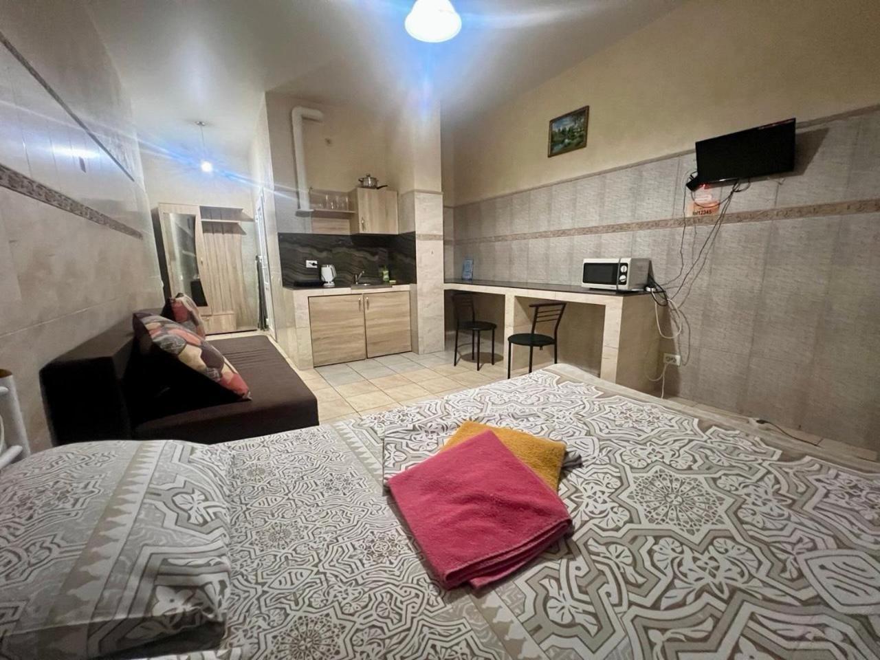 Studio Apartment Metro Pechersk Kijów Zewnętrze zdjęcie