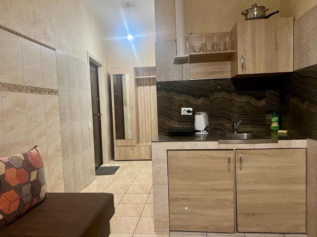 Studio Apartment Metro Pechersk Kijów Zewnętrze zdjęcie